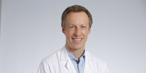 Dr. Ansgar Felbecker zum Präsidenten der swiss memory clinics gewählt