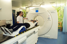 Strahlentherapie optimiertes „Somatom Definition AS“ CT-Gerät der Firma Siemens